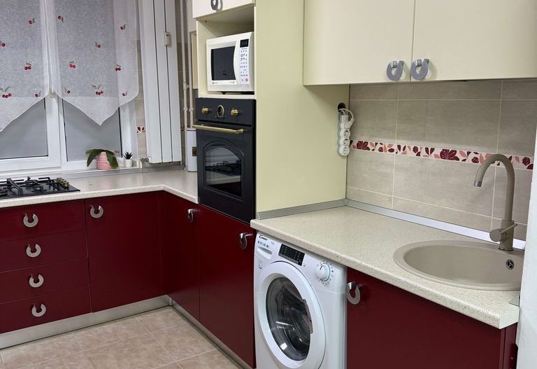 Închiriere Apartament cu 3 camere, parter, parcare, pet friendly, 8 min metrou - Poză 8