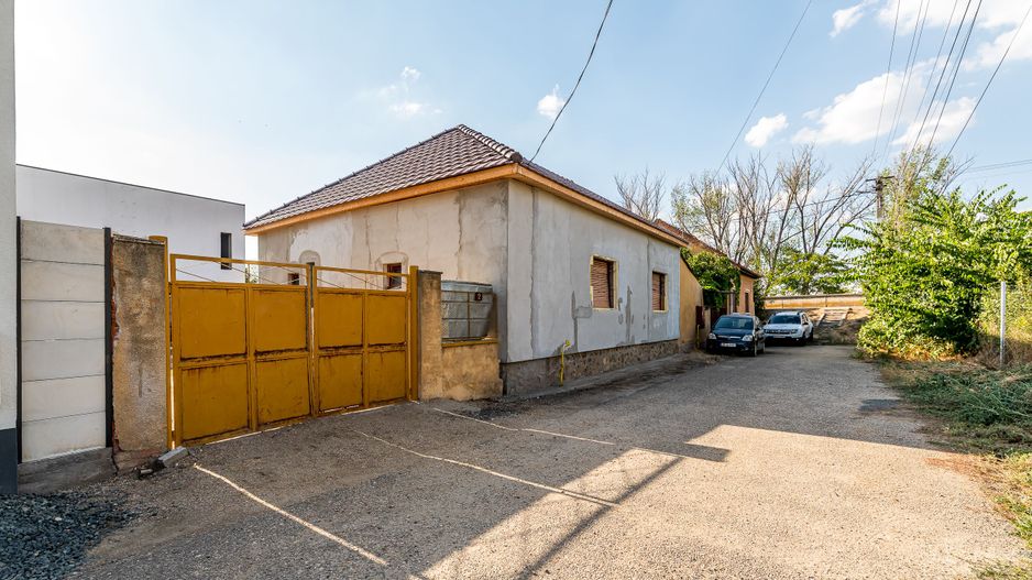 Casă individuală în Aradul Nou zona Tabacovici, aproape de Mureș - Poză 1