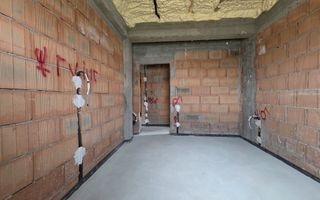 Vilă individuală în Tunari – 5 camere, curte privată - Poză 27
