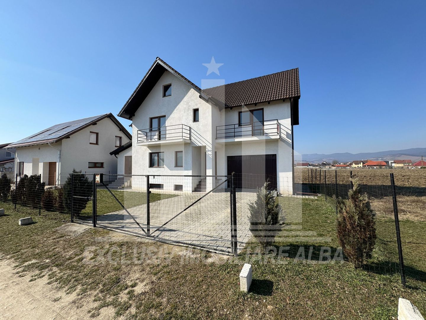 Casa individuala | Semifinisata | 170 mp | 300 mp teren | Partos - Poză 2