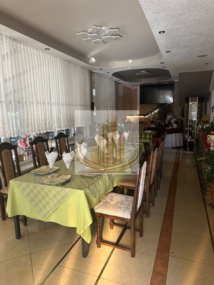 Afacere la Cheie - Pensiune 14 camere functionala - Poză 1