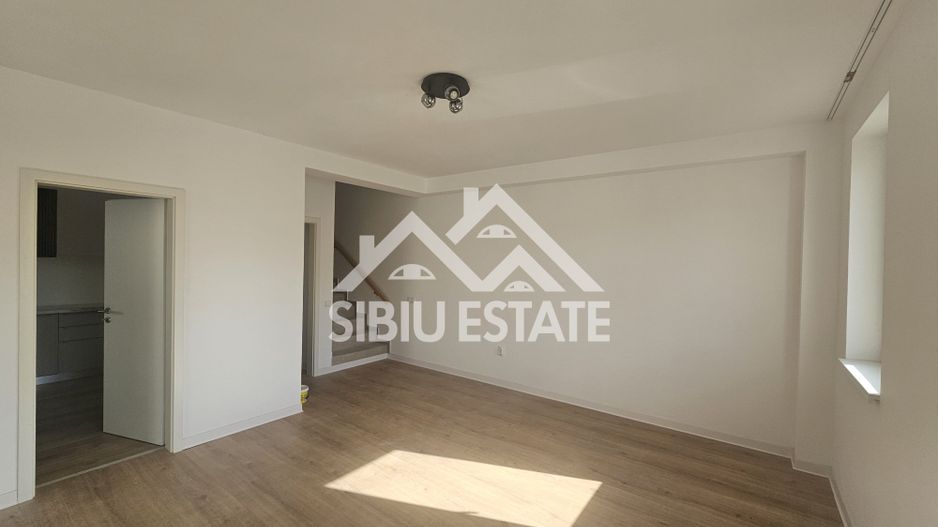 Casa de inchiriat, 4 camere, 2 bai, Sibiu Calea Cisnadiei - Poză 14