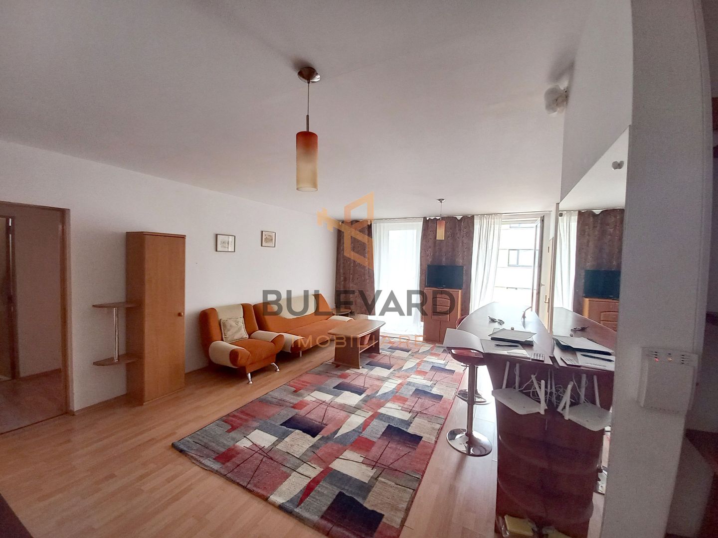 Apartament cu 2 camere, 67 mp,  Garaj,  zona strazii Republicii! - Poză 1
