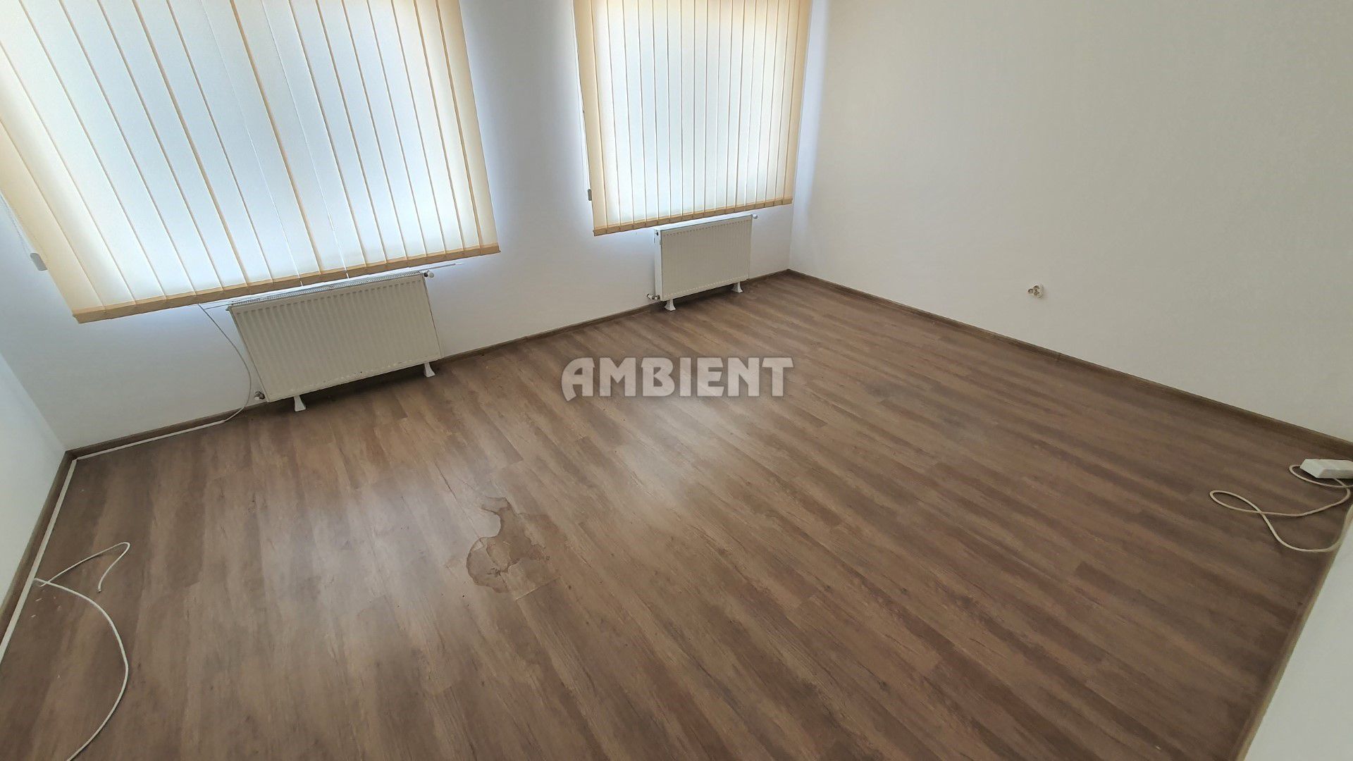 CLĂDIRE de BIROURI - 400 mp, teren 1000 mp, zona Moara Grecilor; - Poză 10