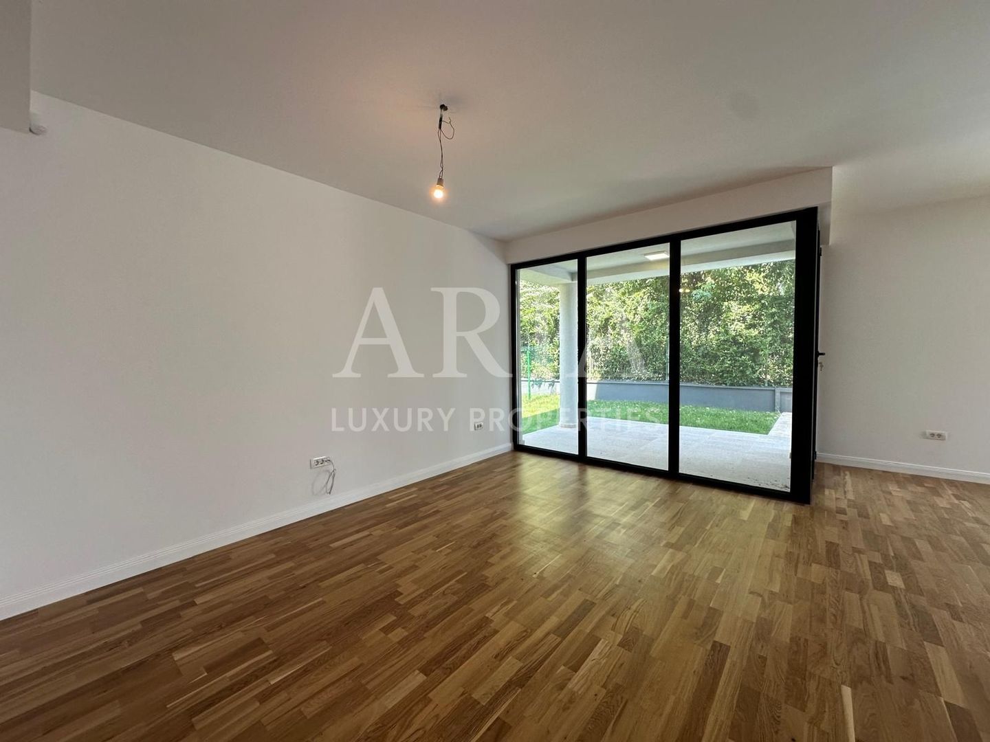 VILLA FIRST RENT – GARAJ - GATED COMPLEX - Poză 8