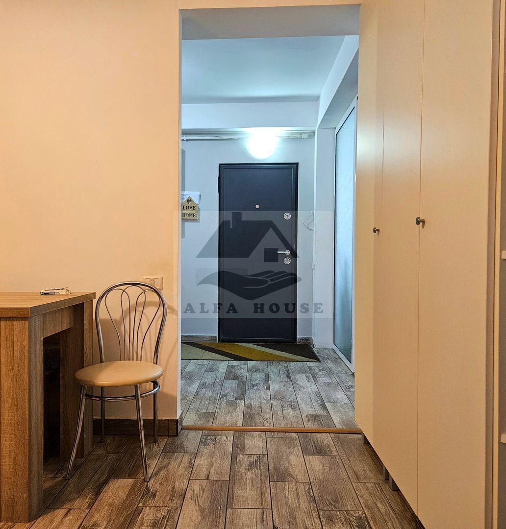 Oportunitate - Apartament cu trei camere in vila, zona Tractorul 70 mp - Poză 4