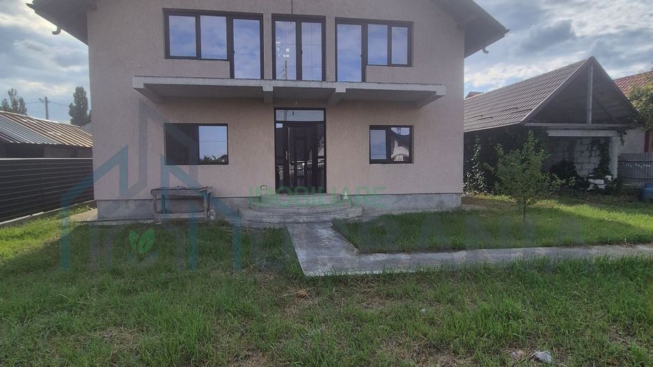 Casa P+M cu Garaj si 500 mp Teren - Holboca - Poză 3