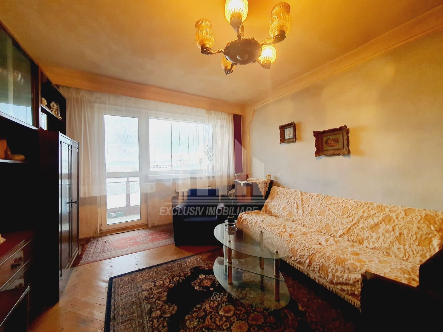 Apartament 3 camere decomandate | 64 mp | Cetate - zona Spital - Poză 2