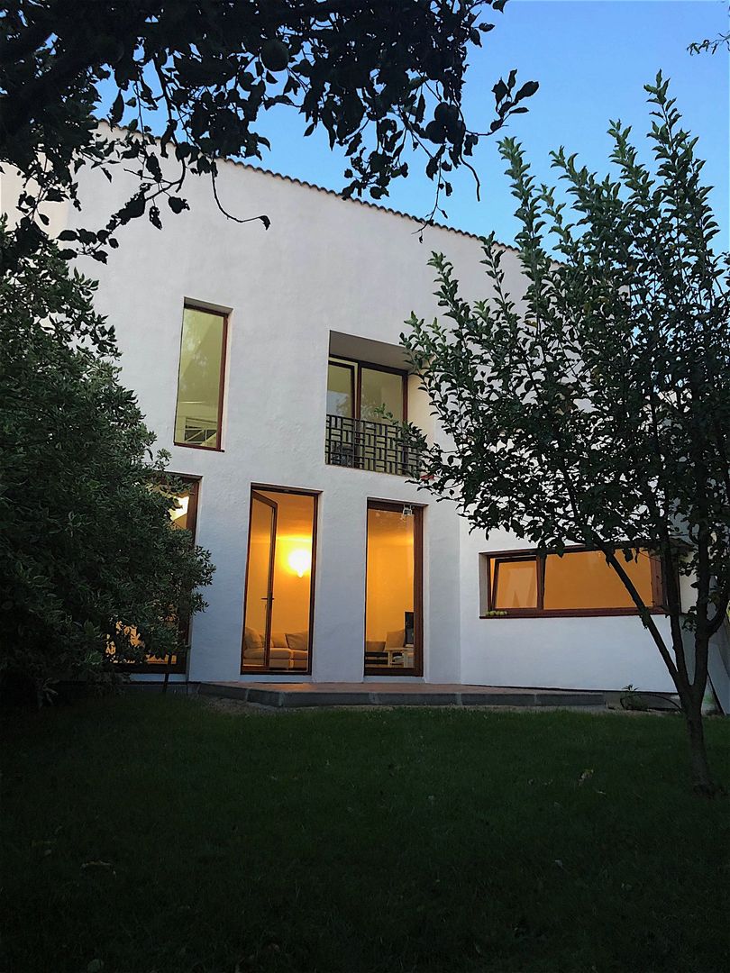 Apartament deosebit cu curte proprie si 2 locuri de parcare - Poză 7