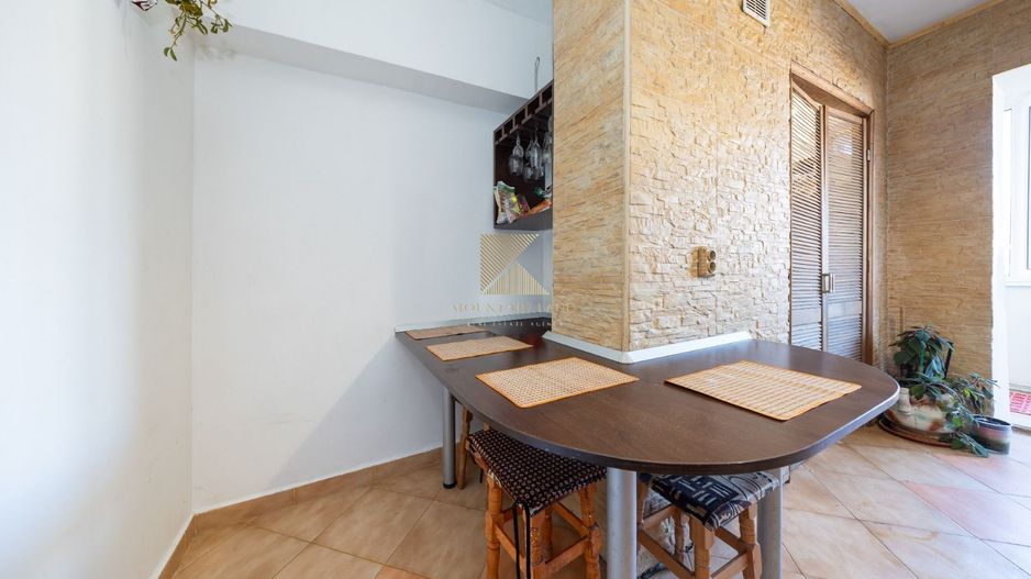 Apartament 3 camere, vedere superbă, Răcădău, str. Carpenului - Poză 5