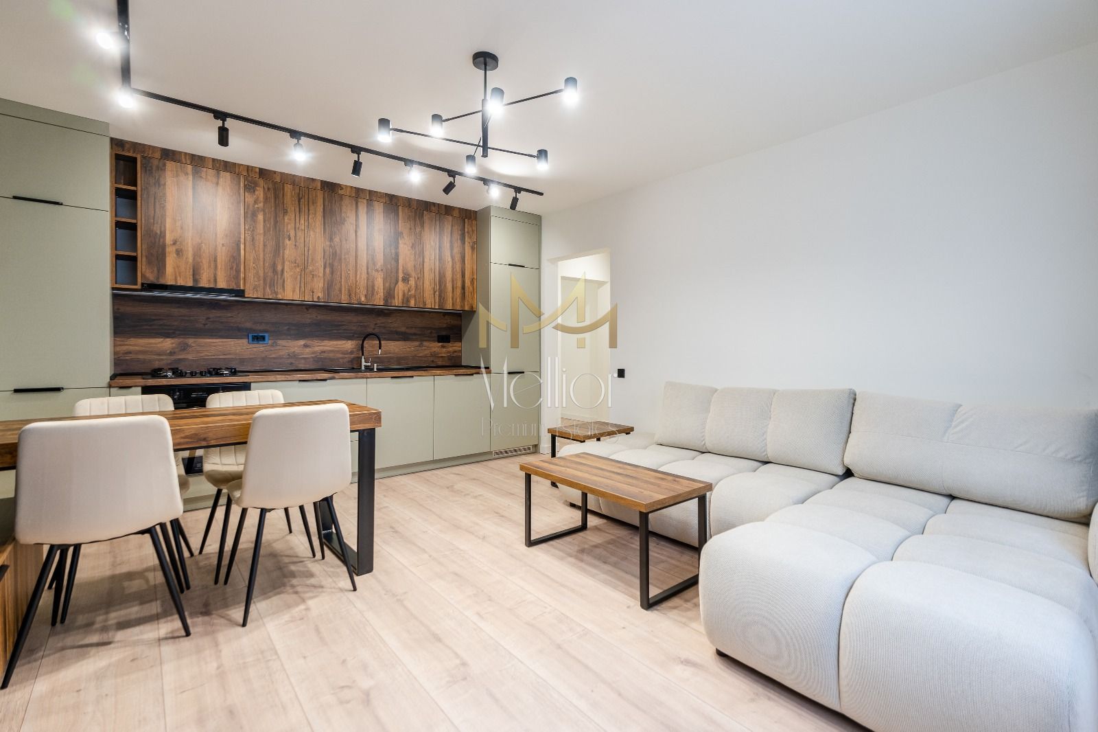 Apartament de vanzare 3 camere - Semicentral - Poză 4