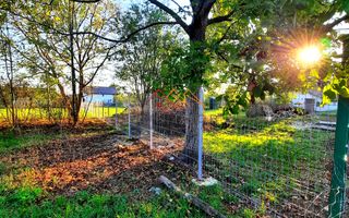 Teren Intravilan, central, perfect plat, 1212 m2, 38 euro m2 - Poză 1