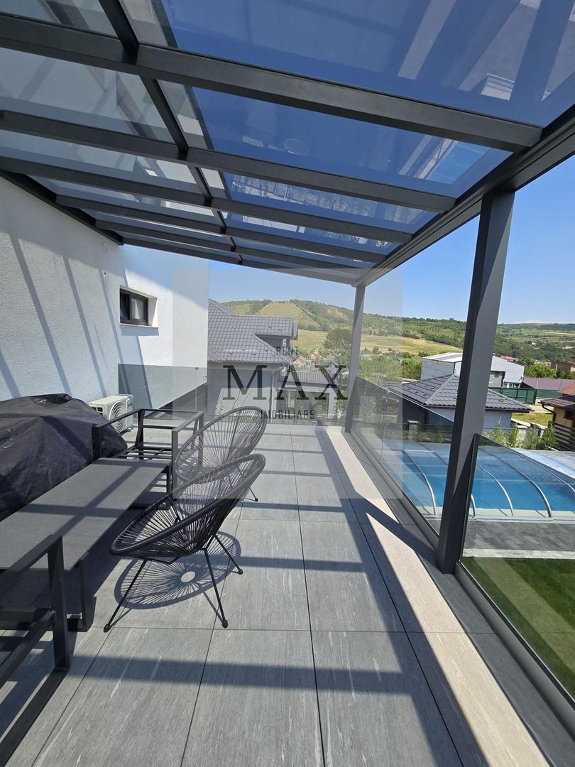 Vilă ultra-premium cu SPA și piscină de vânzare Chinteni Cluj - Poză 10