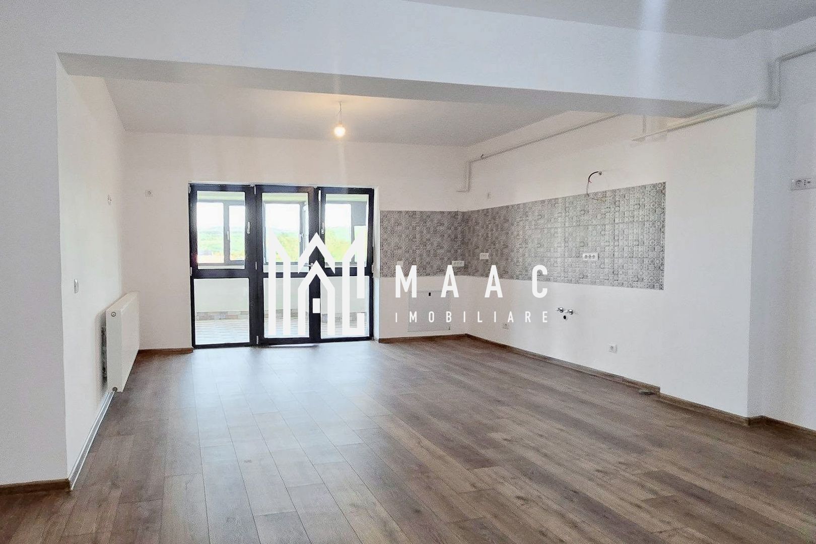 Apartament 3 camere | Bloc Nou | Zoo Valcea | Etaj 3 | 93MP - Poză 1