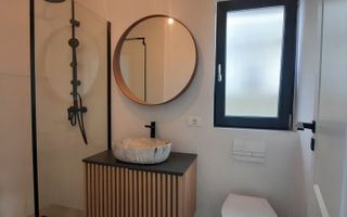 Duplex frumos cu arhitectura mediteraneana - Poză 8