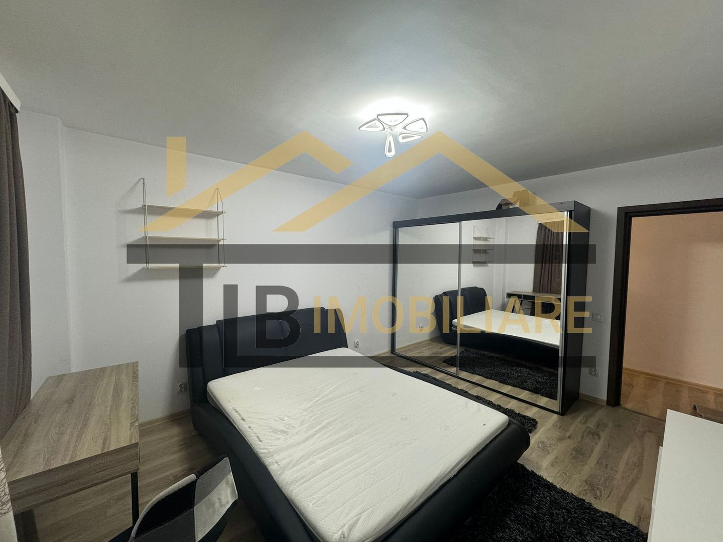 Apartament de 3 camere, 91mp, parcare, Zona Facultatea Petru Maior - Poză 5