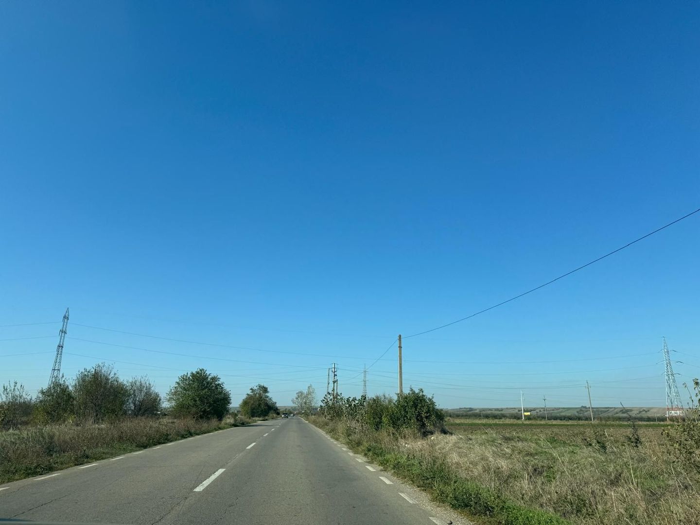 De vânzare pe drumul vechi spre Vama Giurgiu - Poză 1