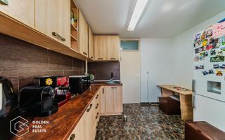 Apartament 3 camere, decomandat, Confectii, comision 0% - Poză 6
