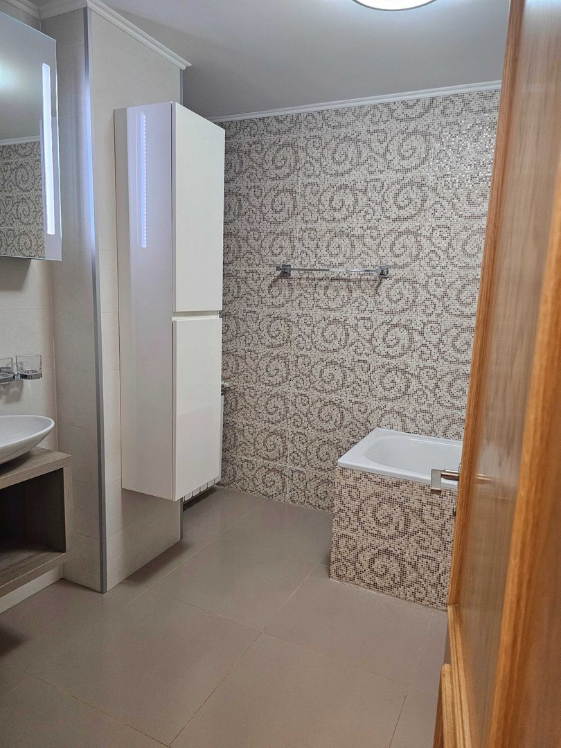 Inchiriez 3 camere 120 mp, New Residence Ghencea - Poză 8