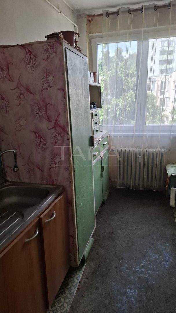 Apartament decomandat cu 3 camere, 61 mp, balcon, Grigorescu. - Poză 4