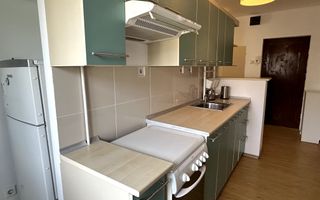 Garsoniera spatioasa de inchiriat, cu boiler in Tei - Poză 4