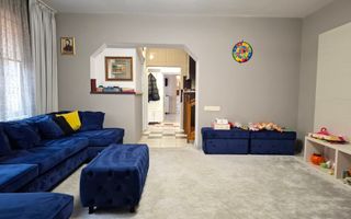 Casa P+M, cu 5 camere, zona Central - Poză 2