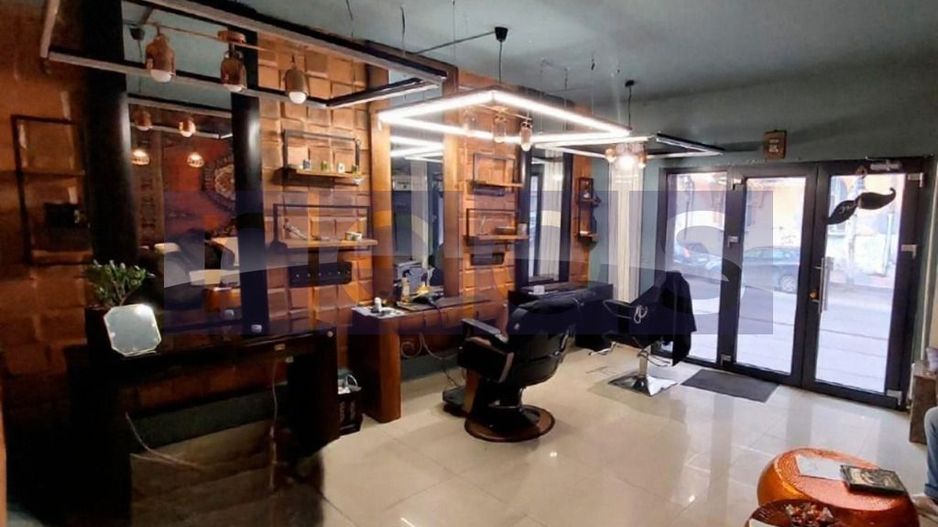 DE VANZARE SPATIU COMERCIAL P+1 – VIZIBILITATE MAXIMA, ZONA CENTRALA - Poză 3