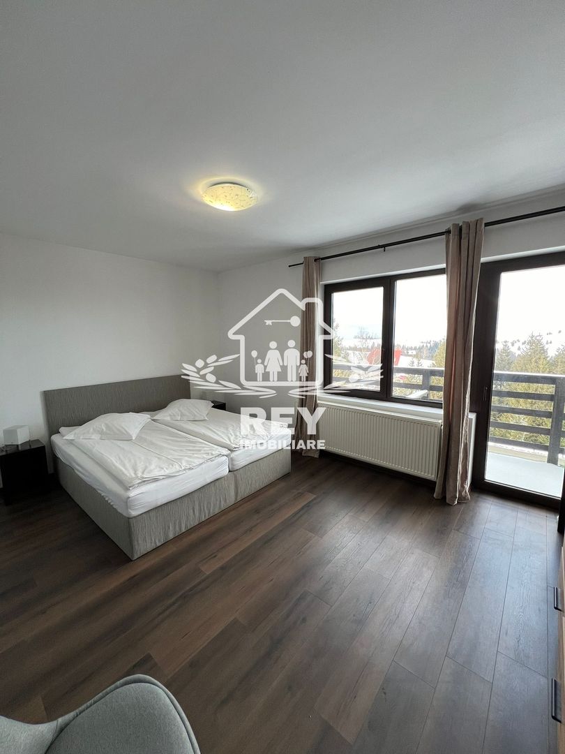 Vila / Hotel de vânzare în Păltiniș - Poză 8