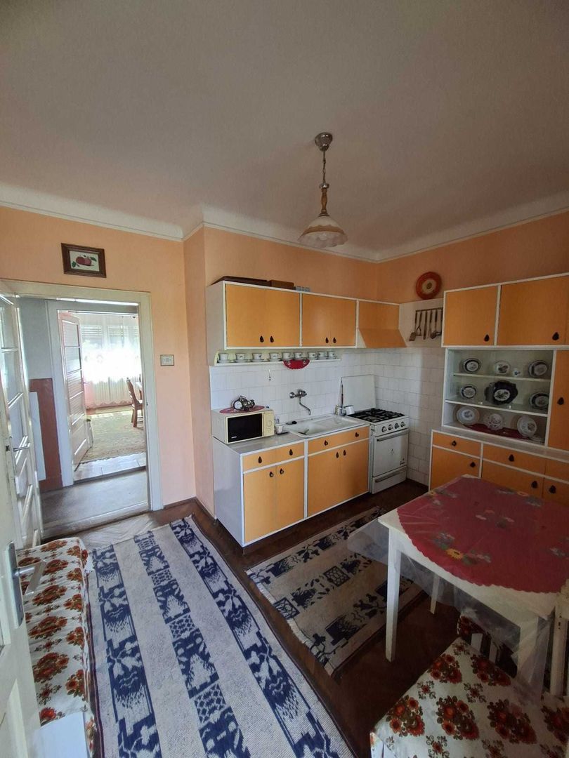 BRASADAS vinde casa cu etaj in zona Bercu Rosu. - Poză 4