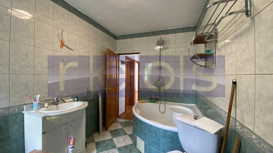DE VANZARE VILA P+1+MANSARDA 7 CAMERE, 3 BAI, GARAJ, CURTE SALAJ PARC HUMULESTI - Poză 9