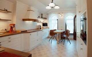 Proprietate de lux în Ghimbav, la doar 10 minute de Brașov - Poză 36