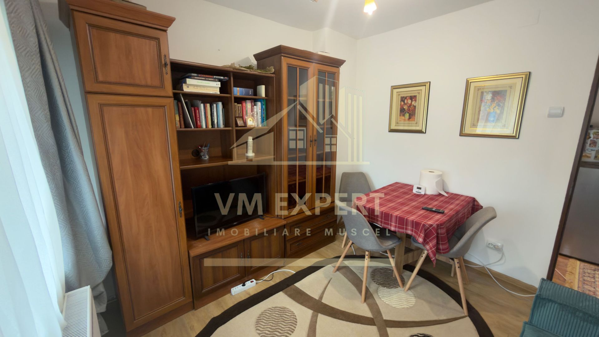GARSONIERĂ TRANSFORMATĂ  APARTAMENT 2 CAMERE PARTER ZONĂ CENTRALĂ CAMPULUNG - Poză 16