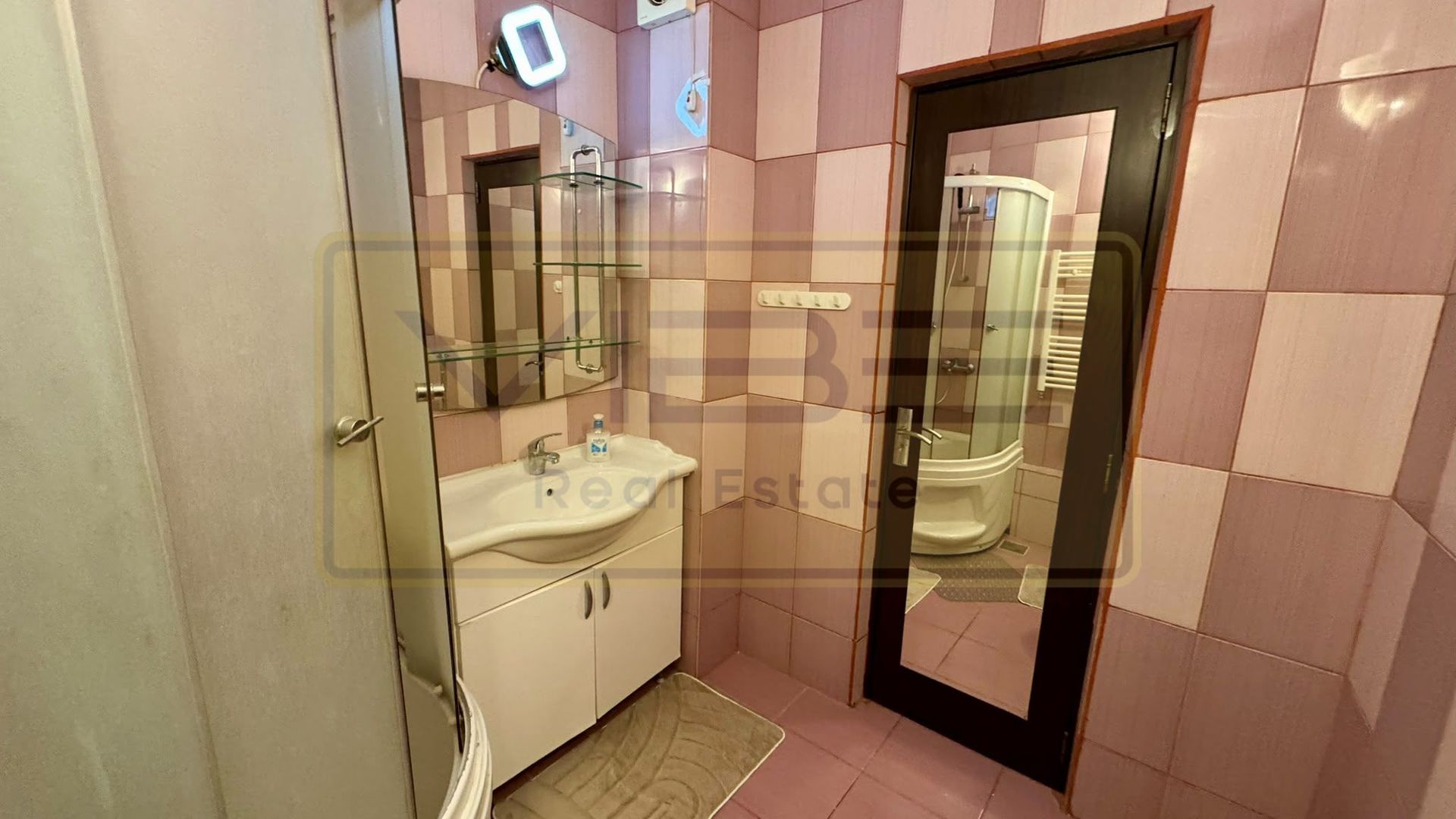 Apartament 3 camere 2 bai Centru -Blv Independentei - Poză 28