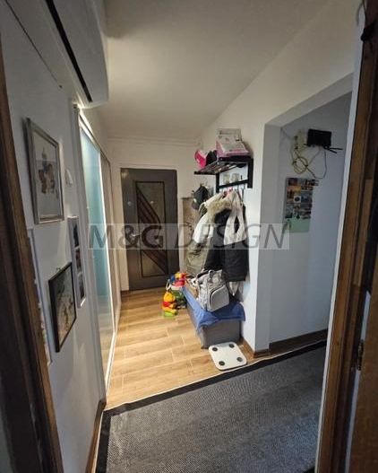 Vand apartament 3 cam, zona Lipovei - Poză 2