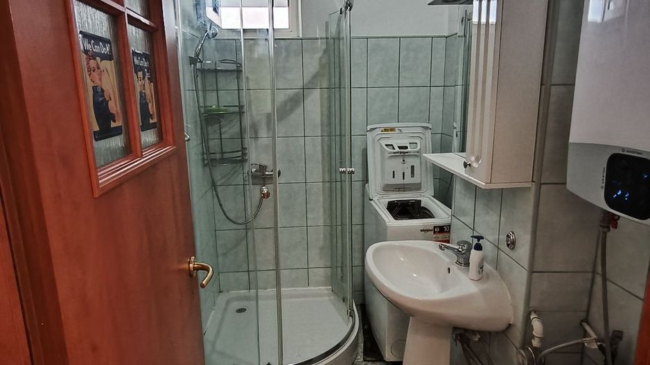 💎 De Închiriat: 2 Camere Modern –Locație Premium, Tineretului Vis-a-vis de Parc - Poză 5