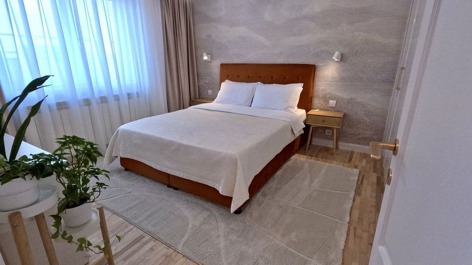 Apartament 3 camere premium, Palatul Parlam, cu terasa si panouri solare - Poză 8