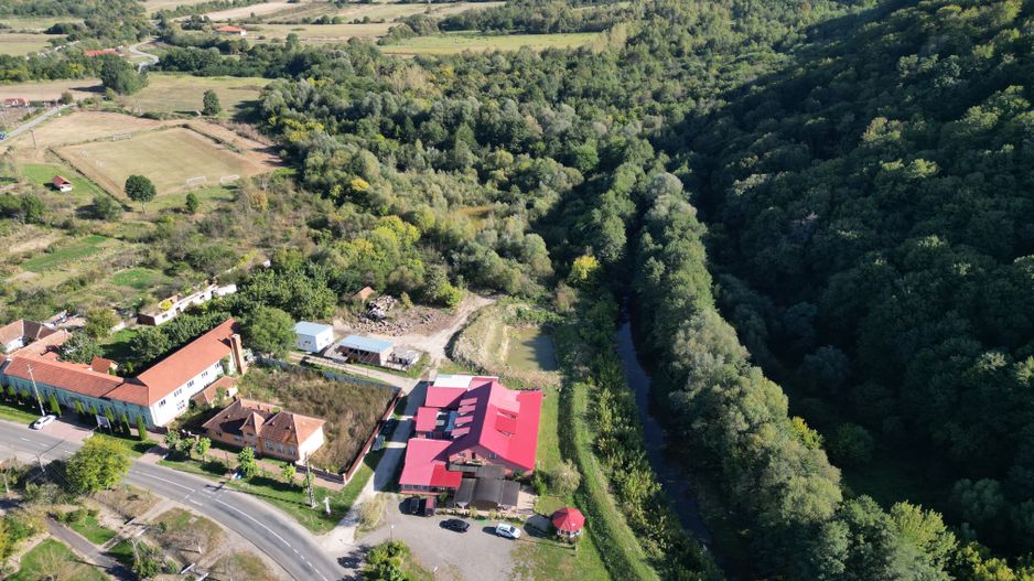 Sala de evenimente în inima naturii - Poză 25