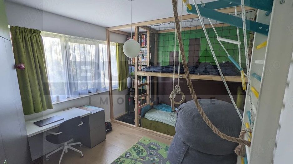 Duplex la cheie, 4 camere,137 mp+258 mp teren, parcare, zona Macesului - Poză 5