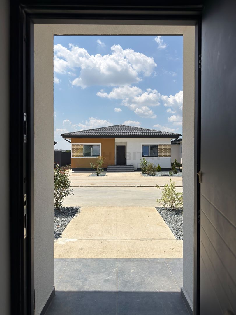 Casa 4 camere pe parter-Tunari | Teren 400 mp - Poză 19