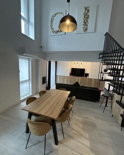 Penthouse cu Loft, Design Contemporan & Priveliste superba - Poză 1