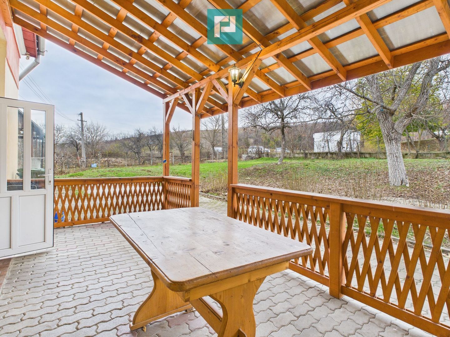 CONAC IMPRESIONANT ÎN GHIOROC - Poză 28