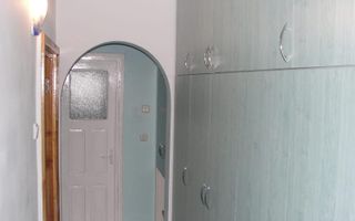 # vând apartament 3 camere - Poză 4