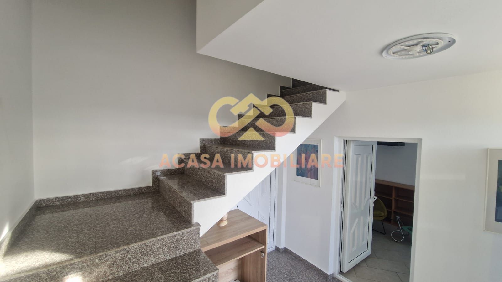 LETCANI CLADIRE DE LOCUIT  APARTAMENT 4 CAMERE si HALA - Poză 16