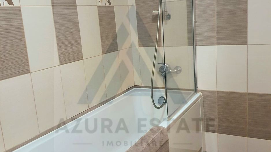 Apartament modern 4 camere 2 niveluri 100 mp utili cu lift in Strand - Poză 8
