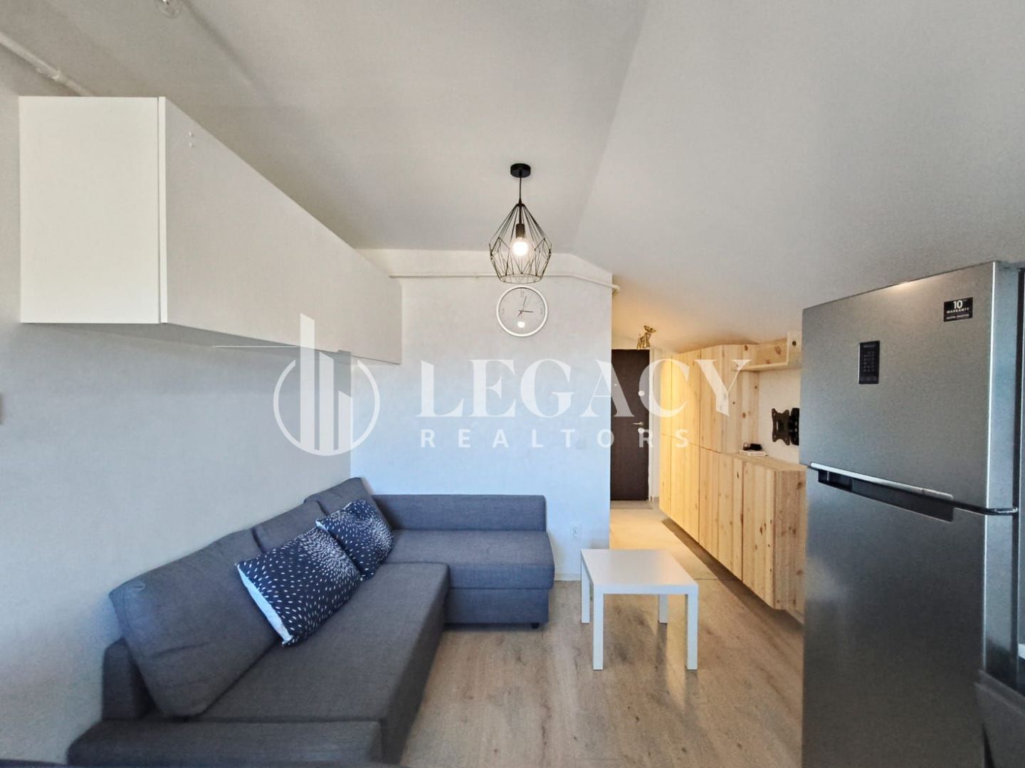 Apartament READY TO MOVE la mansardă, cu balcon și boxă de depozitare - Poză 4