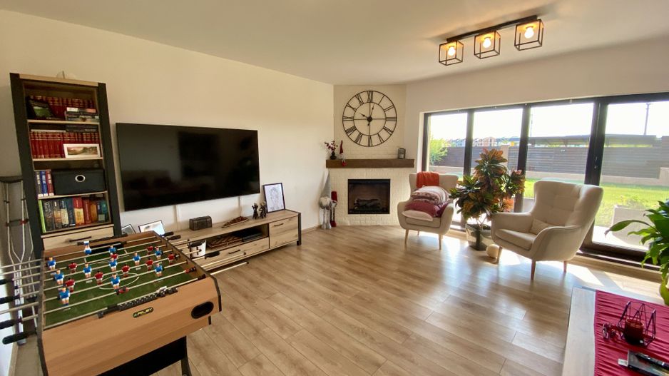 Casă individuală de vânzare în Sânpetru | Lânga rezervația naturală Lempeș - Poză 12