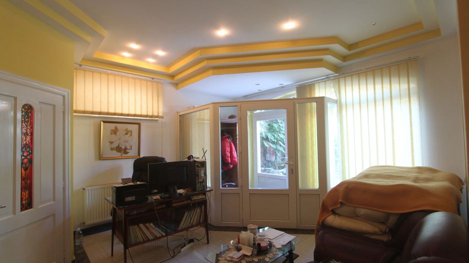 Casă / Vilă cu 8 camere de vânzare în zona Semicentral - Poză 27