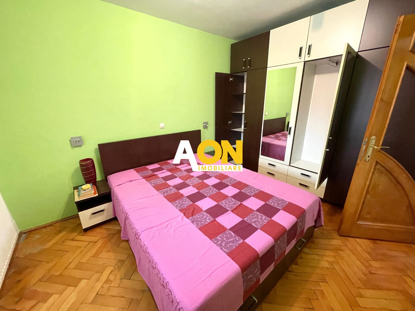 Apartament cu 3 camere, 2 bai, loc de parcare, boxa, zona Liceul Sport - Poză 5