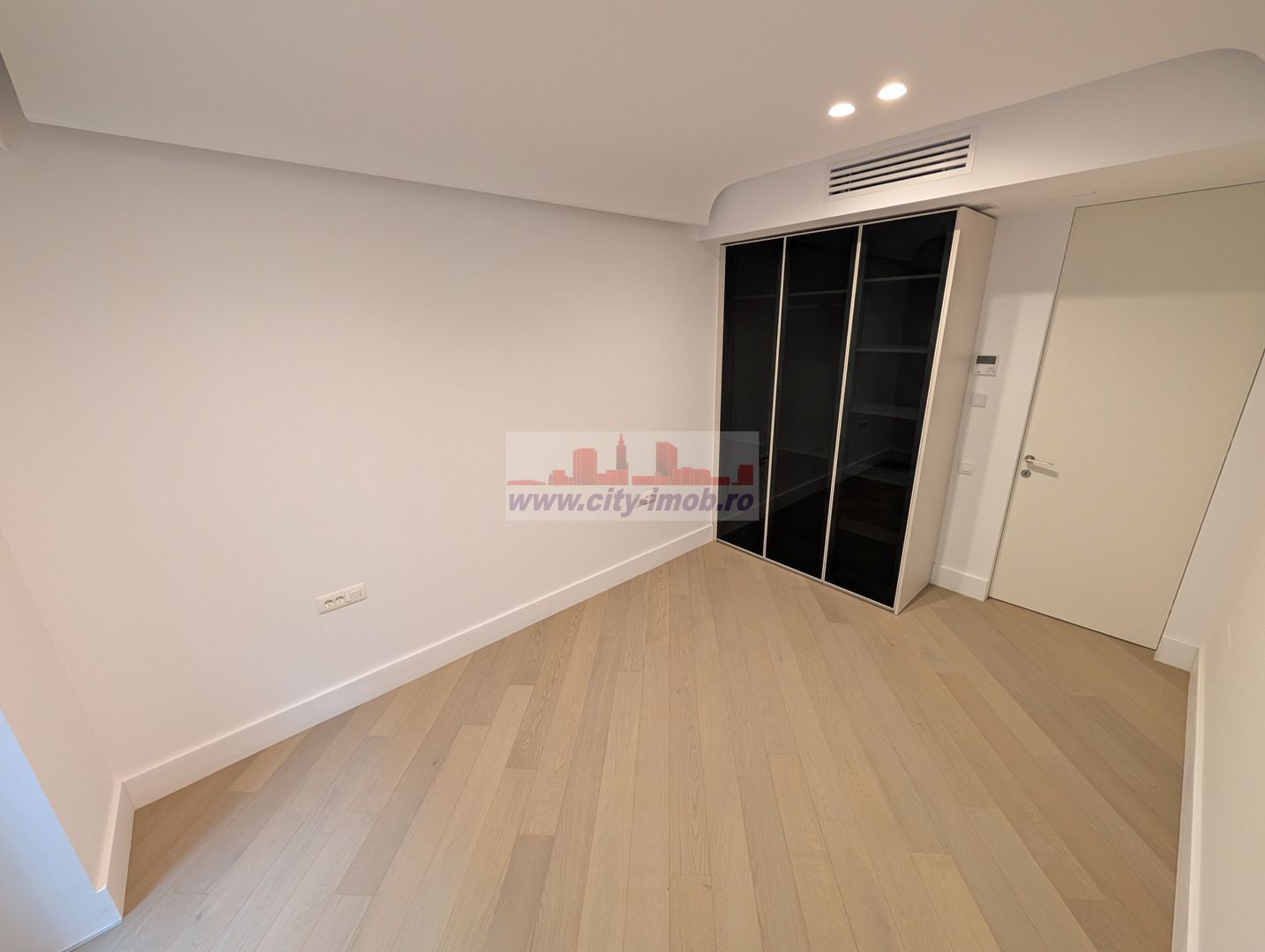 Inchiriere  Apartamnet  3  Camere Iancu Nicolae - Poză 18