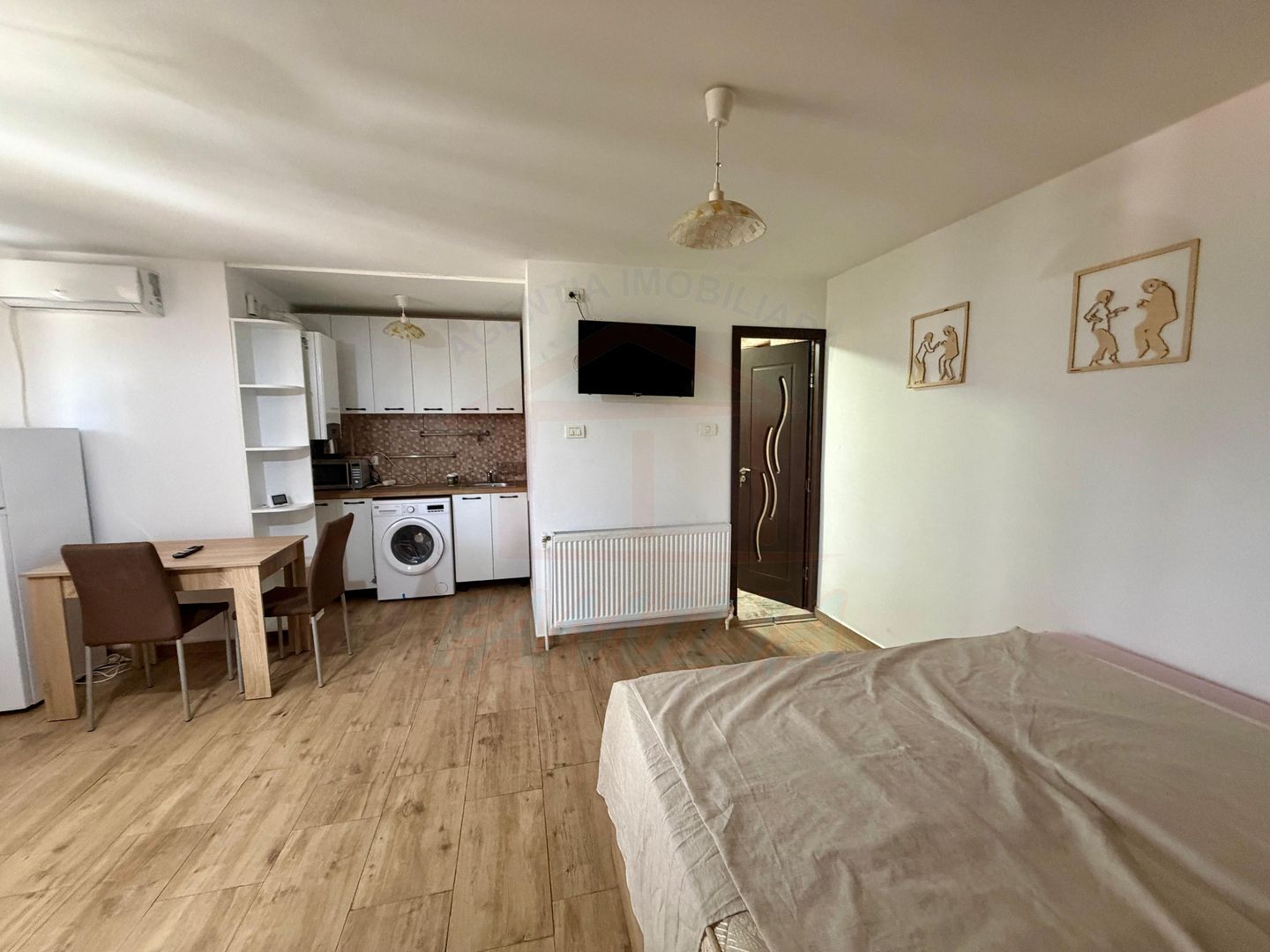 🏡De închiriat 2 studiouri, Micro 17 (350 euro/studio) - Poză 6